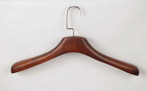 竹木西服衣架 融合自然与实用的家庭日用艺术