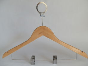 荔浦顺森木业制品厂 匠心木制衣架、衣夹与衣帽架产品全览